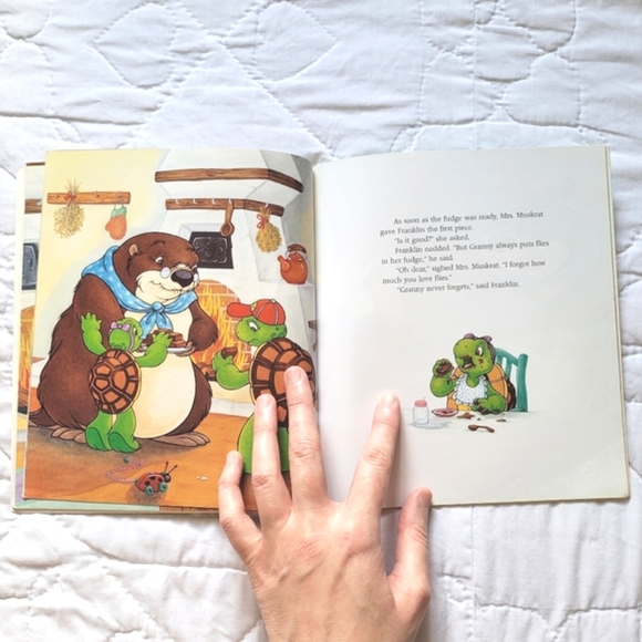 3/$15 🌸 Franklin: Franklin & The Babysitter - Picture 8 of 9